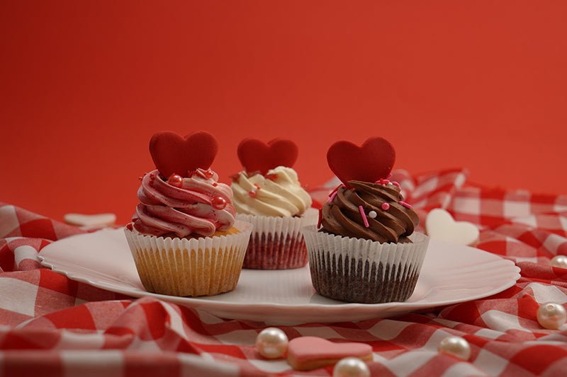 Valentine Cupcakes- (Lebanon Only)